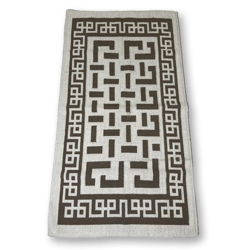 Düşek Ýanyndaky Halyça C-014