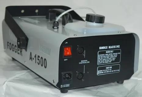 Fog Machine 1500W — компактная дым-машина