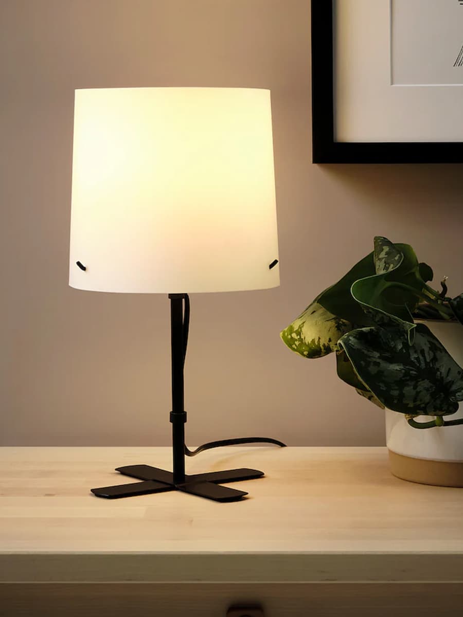 Настольная лампа IKEA BARLAST, черный/белый, 31 см