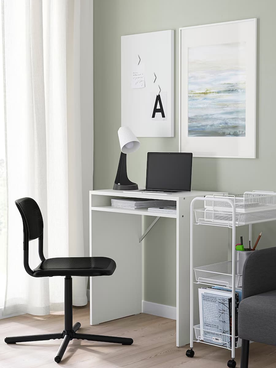Вращающееся кресло IKEA SMÄLLEN черное