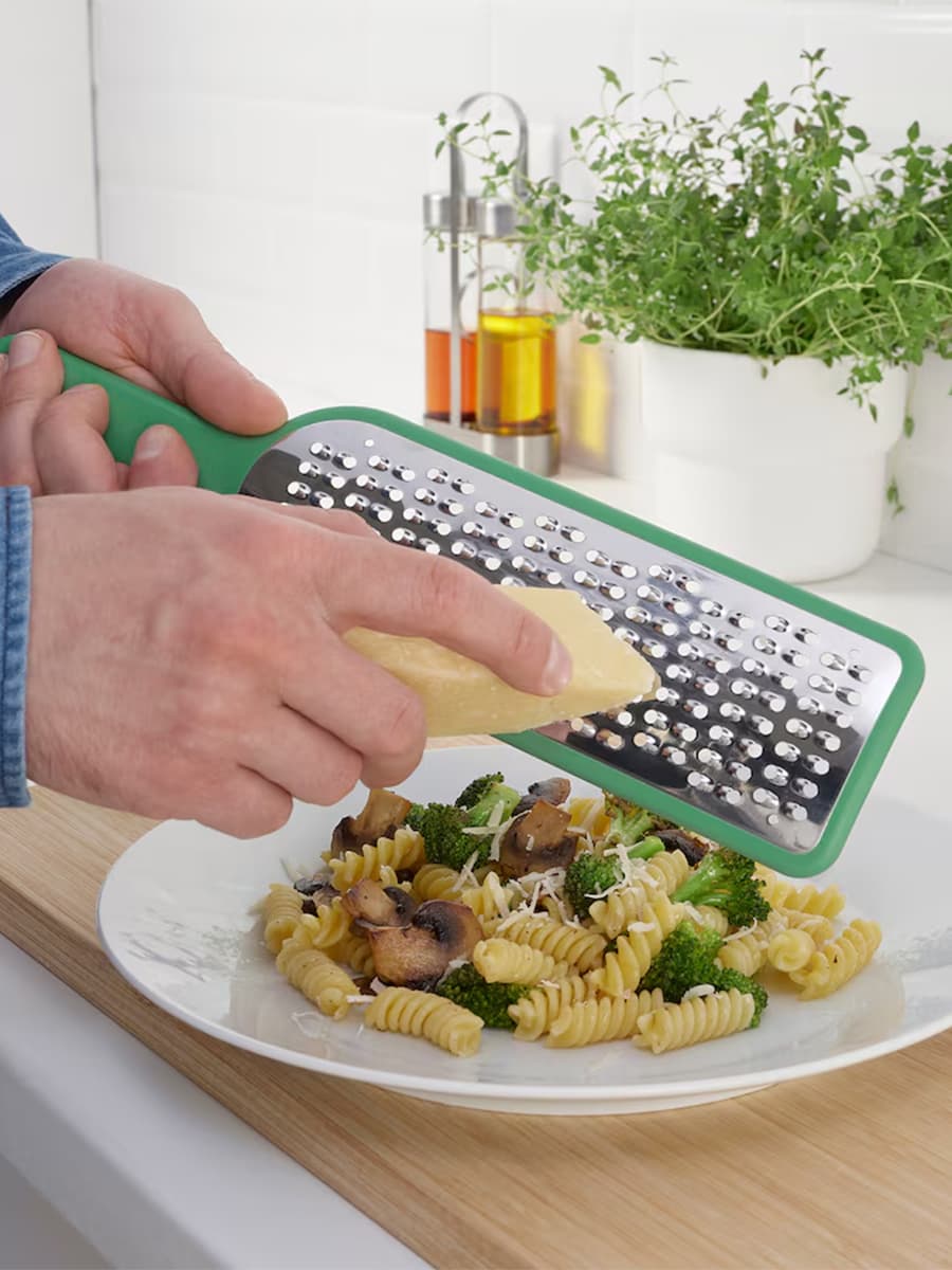Терка с ручкой IKEA UPPFYLLD ярко-зеленая 30 см