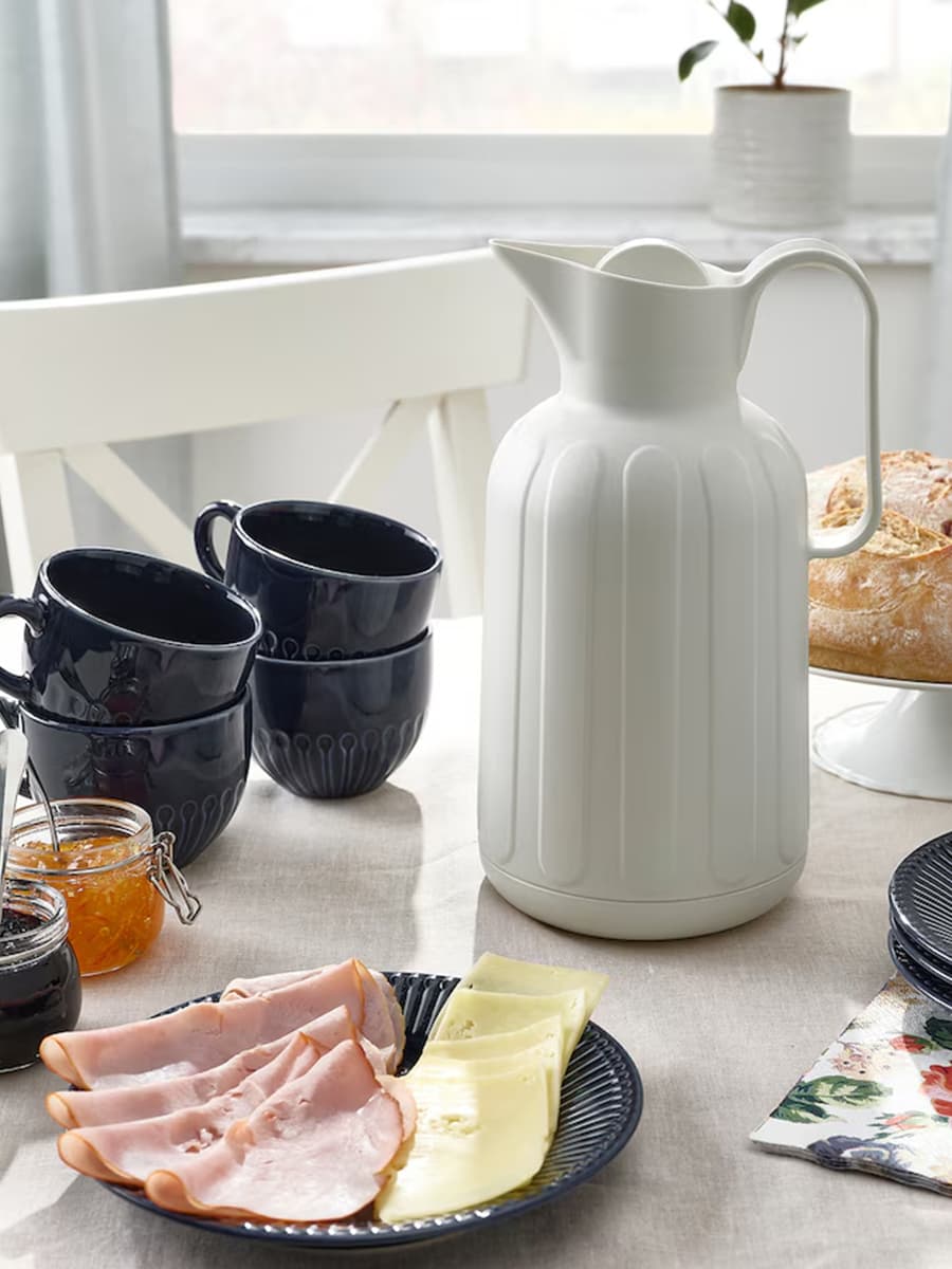 Термос IKEA TAGGÖGA кремовый. 1.6л