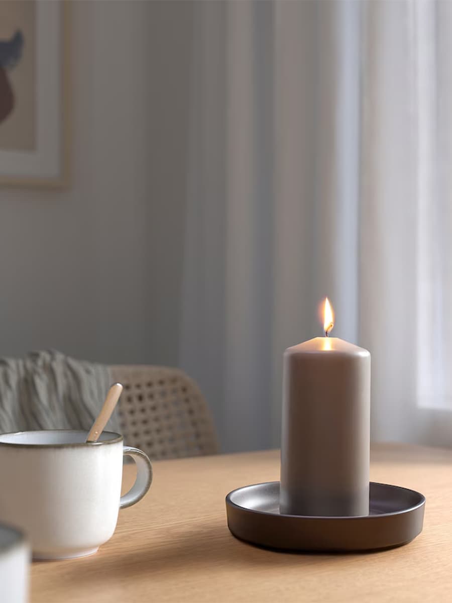 Свеча-столб без запаха IKEA DAGLIGEN темно-серо-бежевый, 14 см