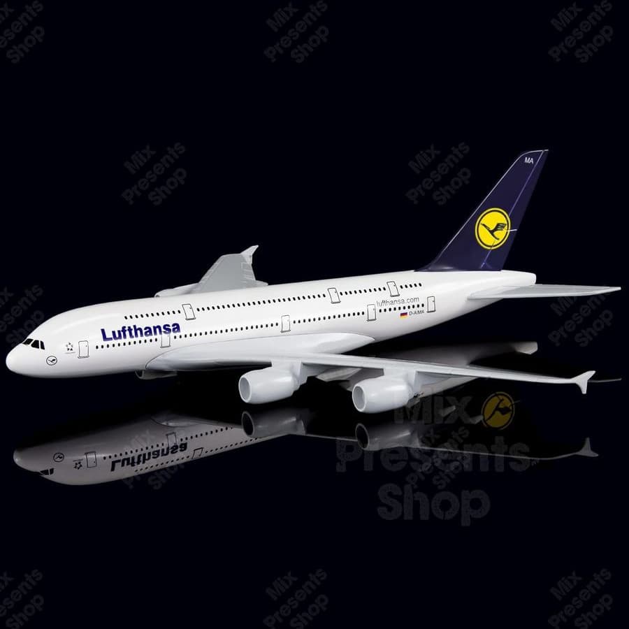 Модель самолёта "Lufthansa" Airbus-380 20см (металл)
