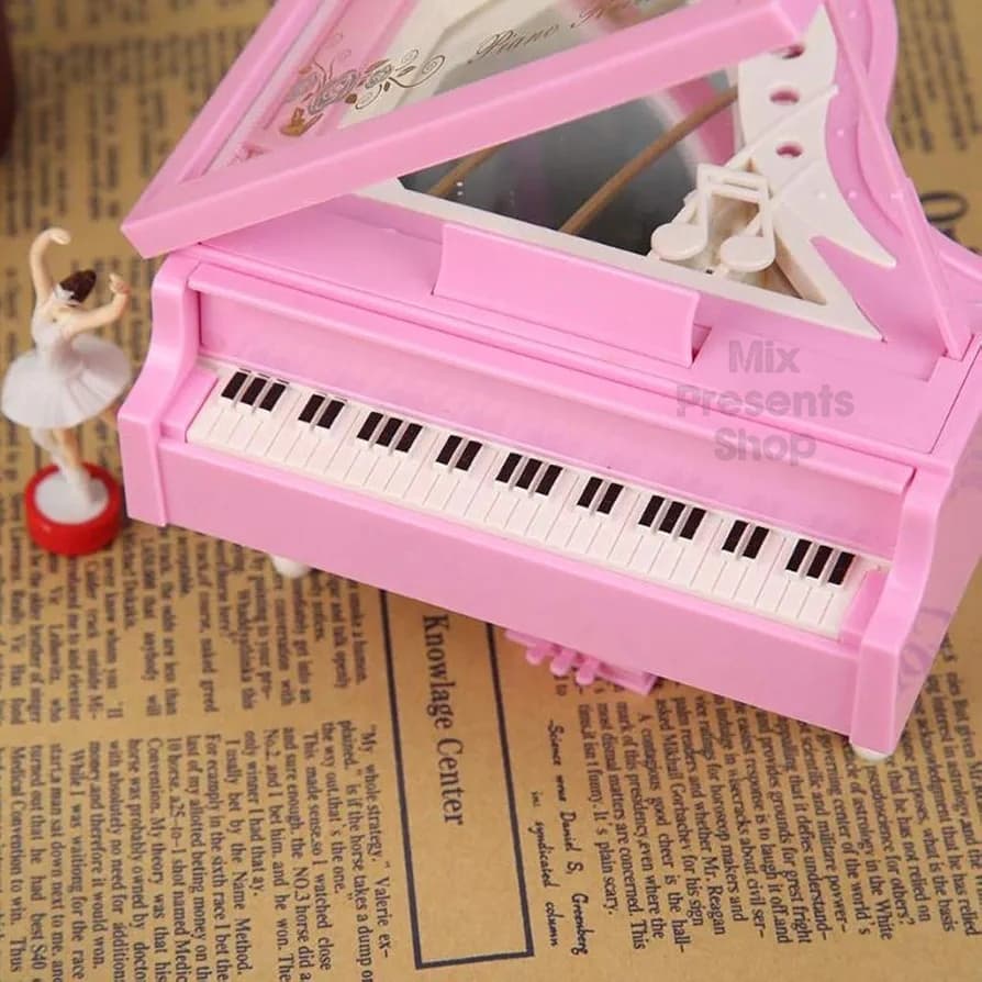 Музыкальная шкатулка "Piano" с танцующей балериной (small)